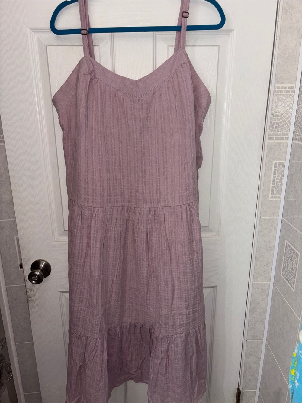 Knox Rose - NWT - Mauve Tiered Midi Dress (size 1X)